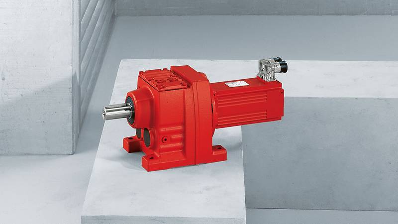 helical_servo_gearmotors_800x450 - Landmark Industrial Service
